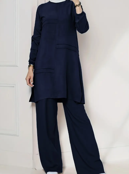 طقم رياضي نسائي من قطعتين