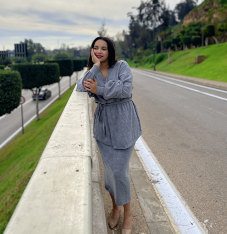 طقم الأناقة العصرية بحزام – لون رمادي